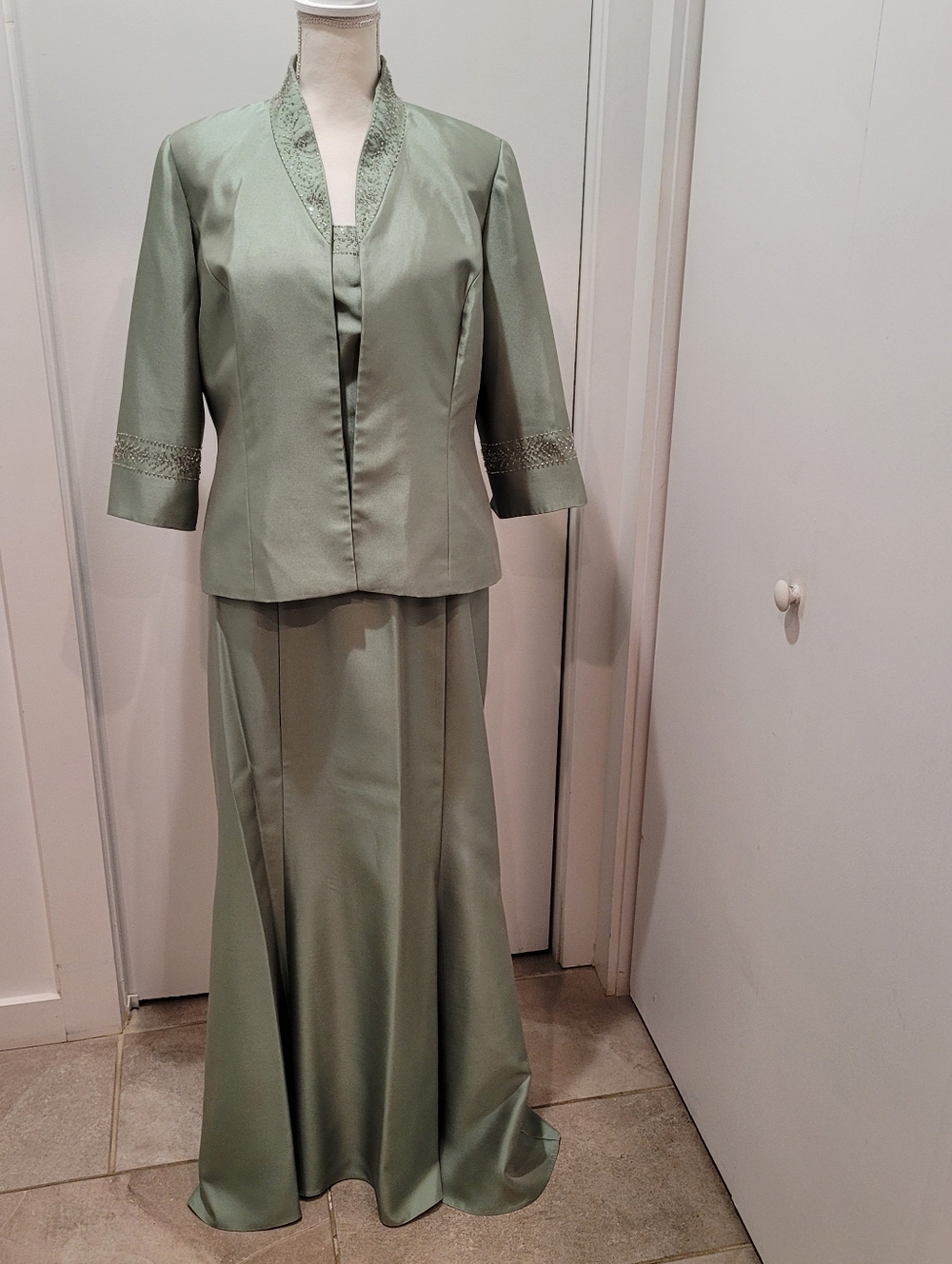 Alex Evenings Formal Gown Two Piece Size 14 Sea Foam Green